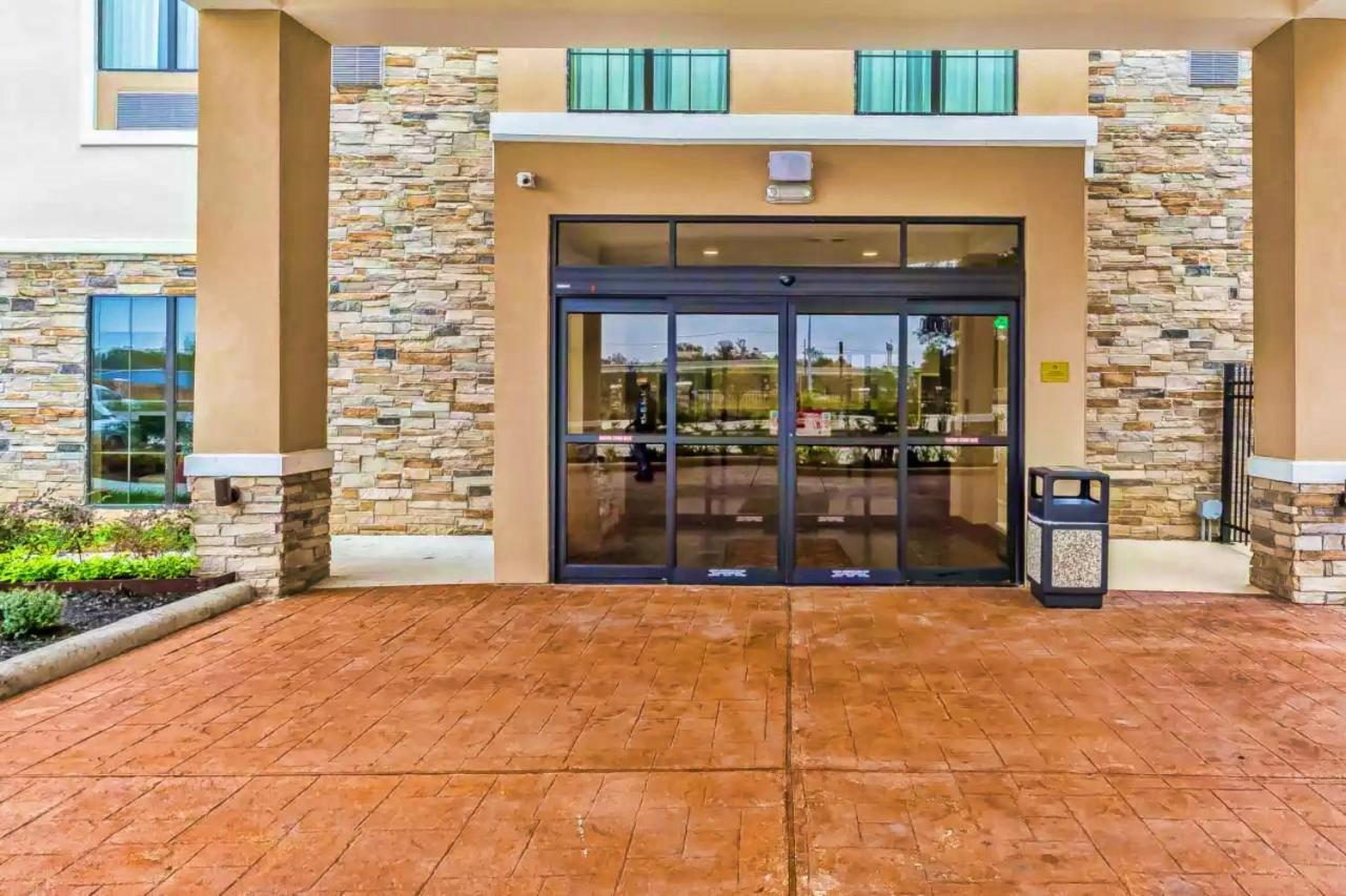 Comfort Suites Houston I45 North Экстерьер фото