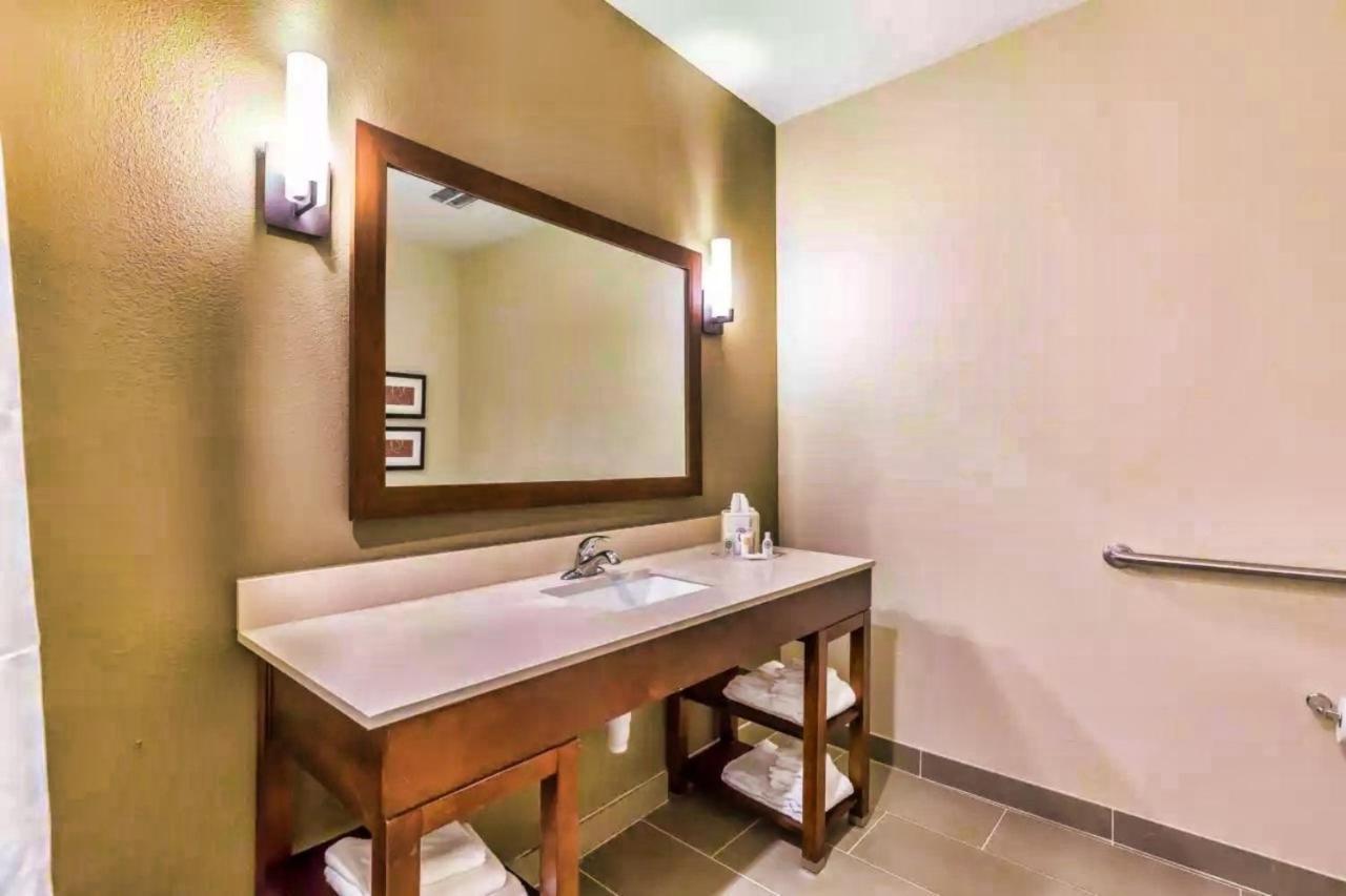 Comfort Suites Houston I45 North Aldine Экстерьер фото
